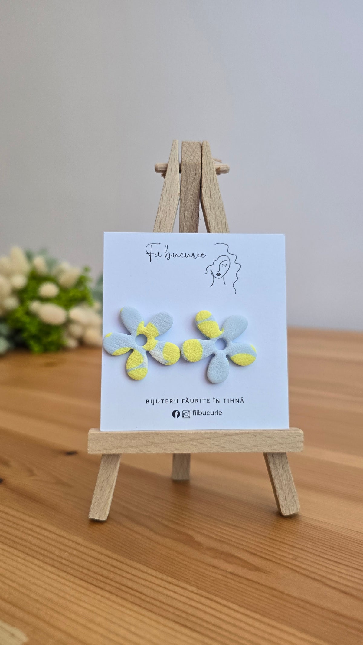 Cercei flower baby blue