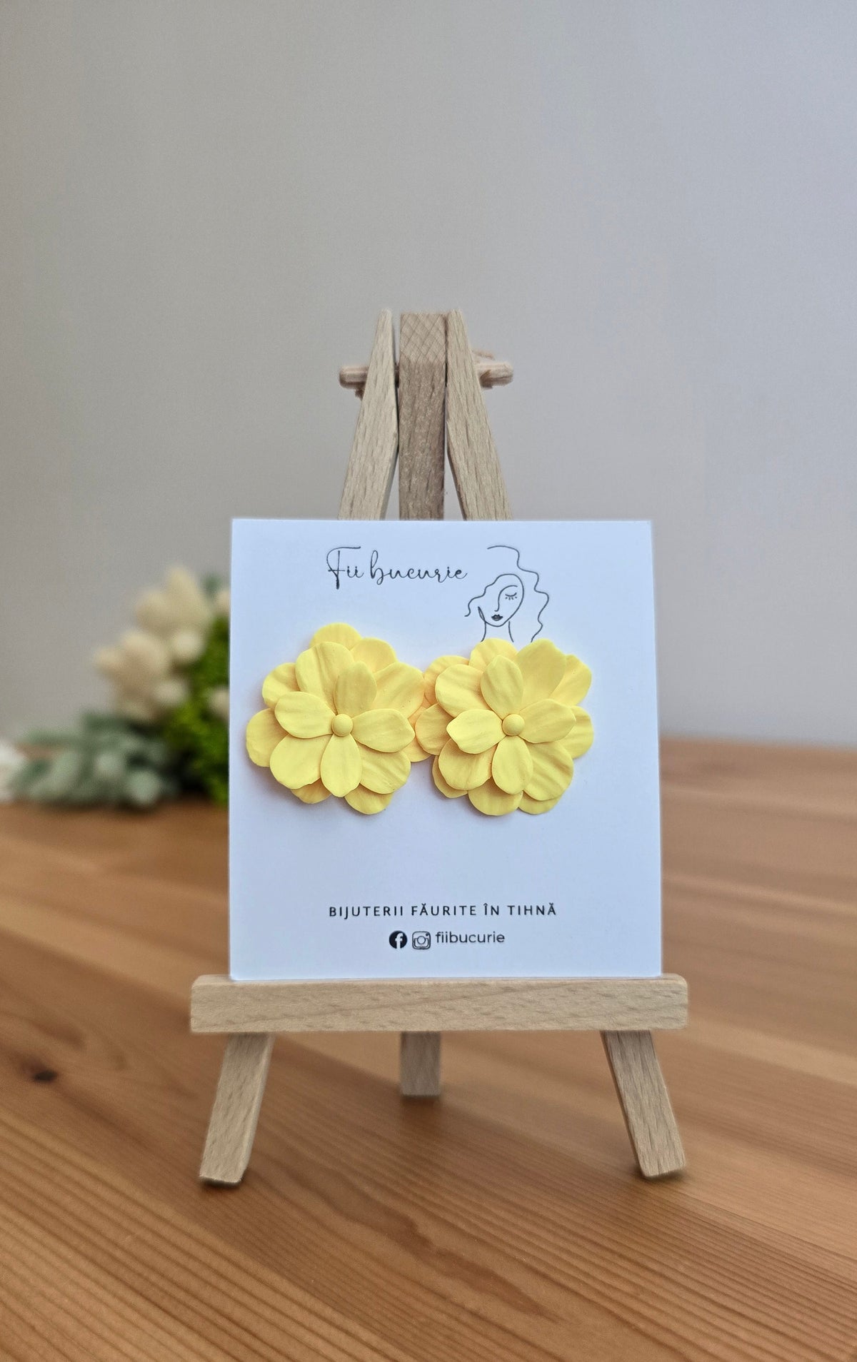 Cercei - flower yellow