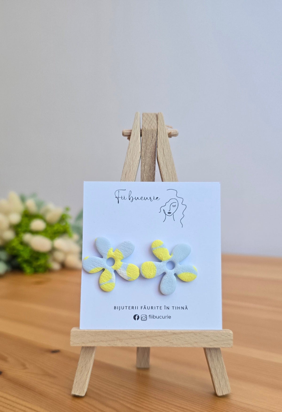 Cercei flower baby blue