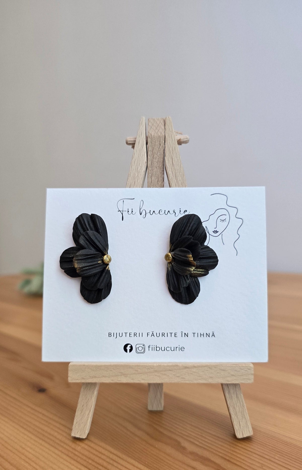 Cercei - flower black